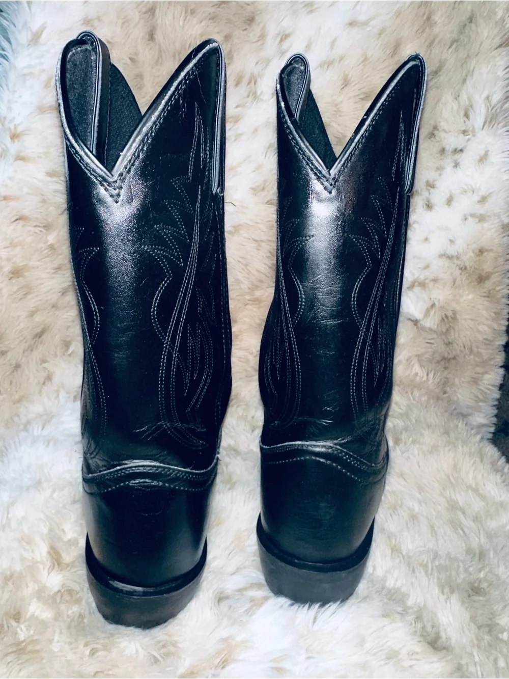 Justin Boots step out